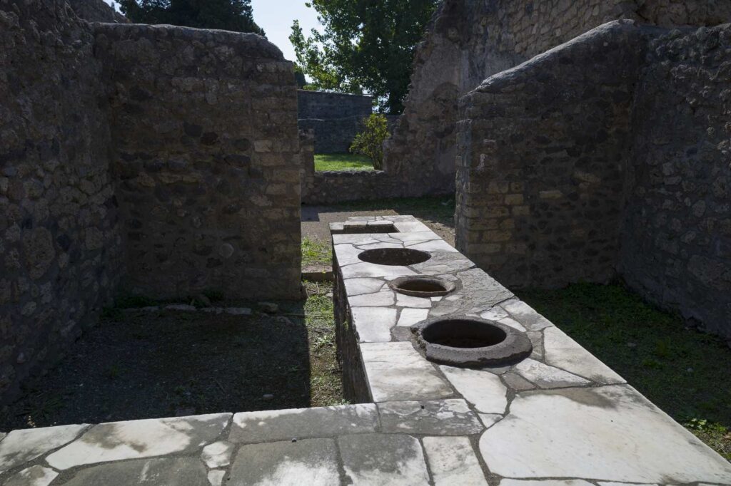 Pompeii, view of a thermopolium