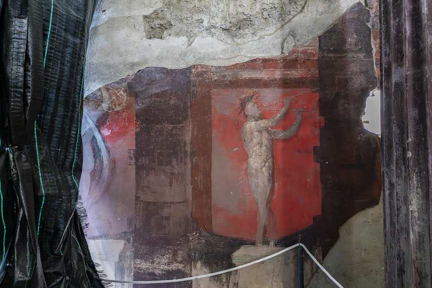 Fresque représentant Apollon jouant d’un instrument de musique dans la Maison de Thiasos