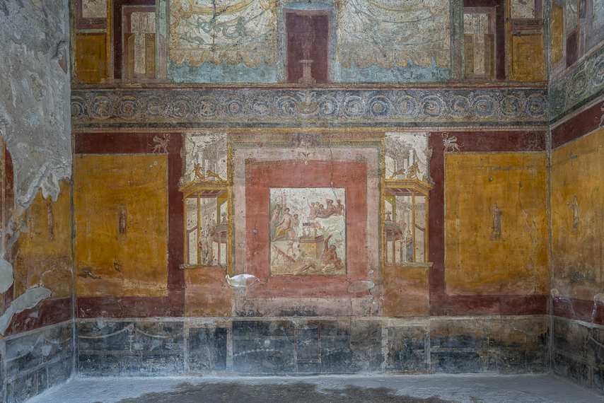 Fresque décorative romaine à scènes mythologiques dans la Maison de Siricus à Pompéi