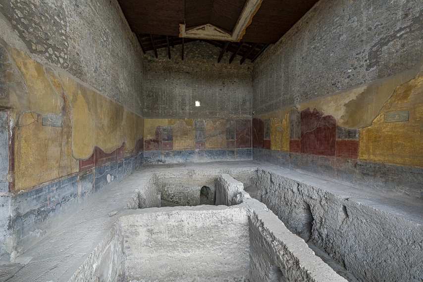 Hall with frescoes and wall structure in the Cryptoporticus House in Pompeii